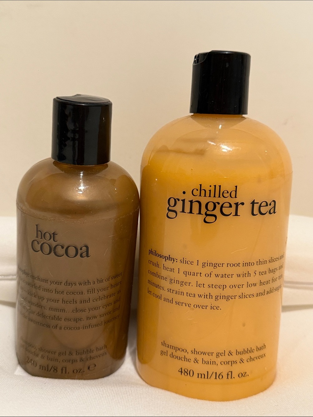 Philosophy Hot Cocoa & Chilled Ginger Tea Body Wash – Brown & Yellow